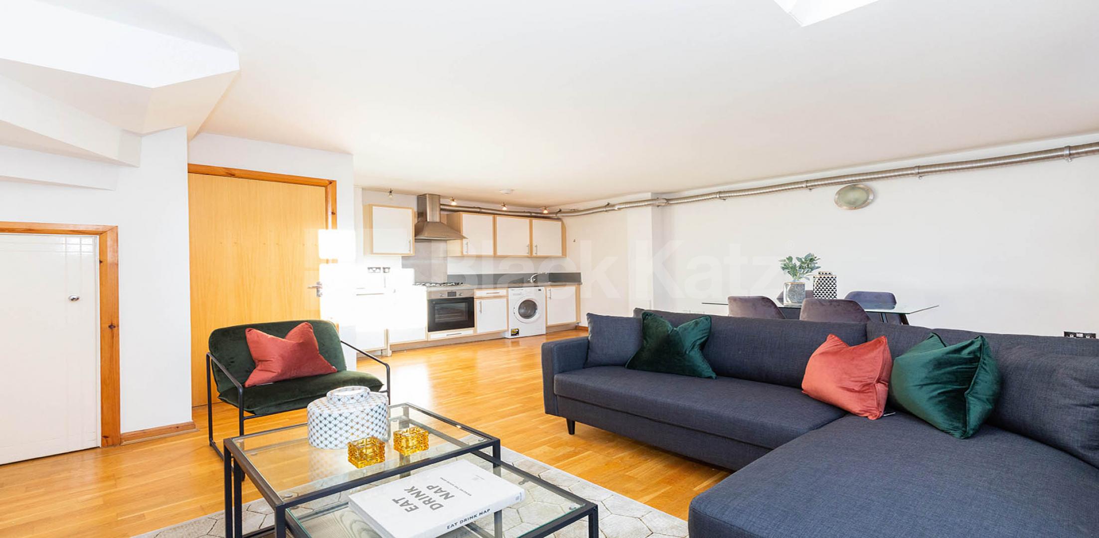 			1 Bedroom, 1 bath, 1 reception Maisonette			 Dove Road, CANONBURY-ISLINGTON